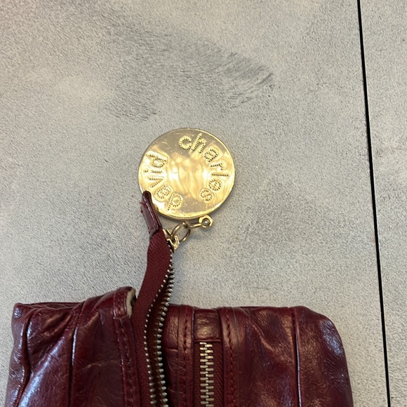 Charles David Clutch purse Maroon with zipper - Picture 4 of 7